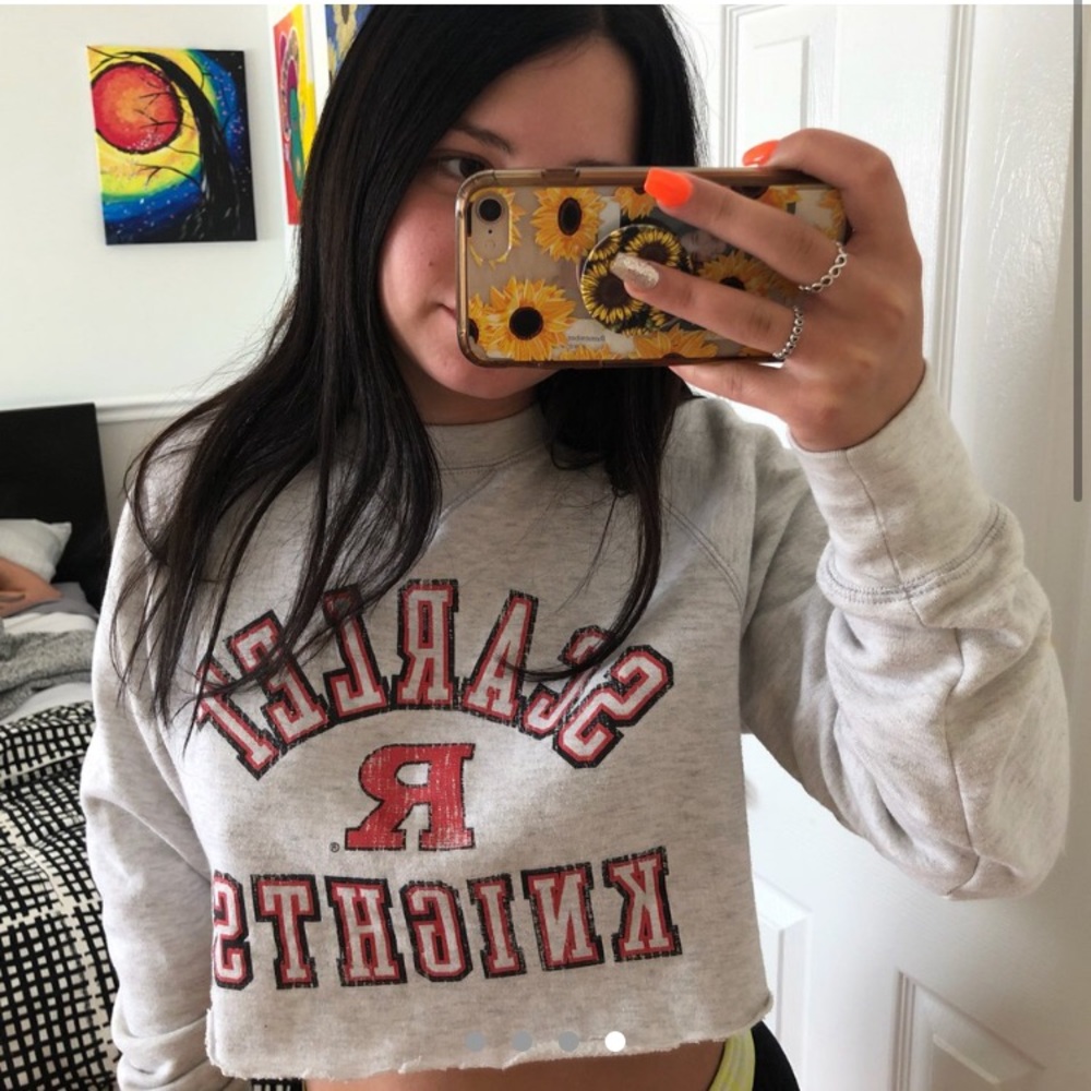Cropped RU sweater ❤️ - Picture 2 of 2